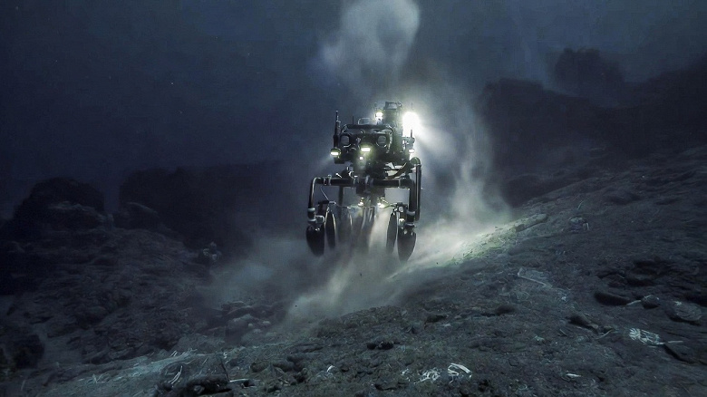 Япония запустила первую в мире глубоководную добычу редкоземельных металлов